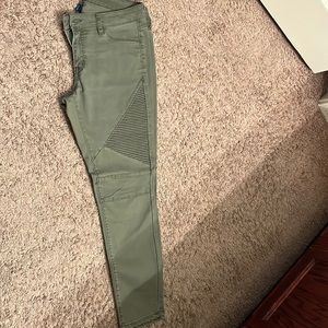 Woman’s Moto jeans